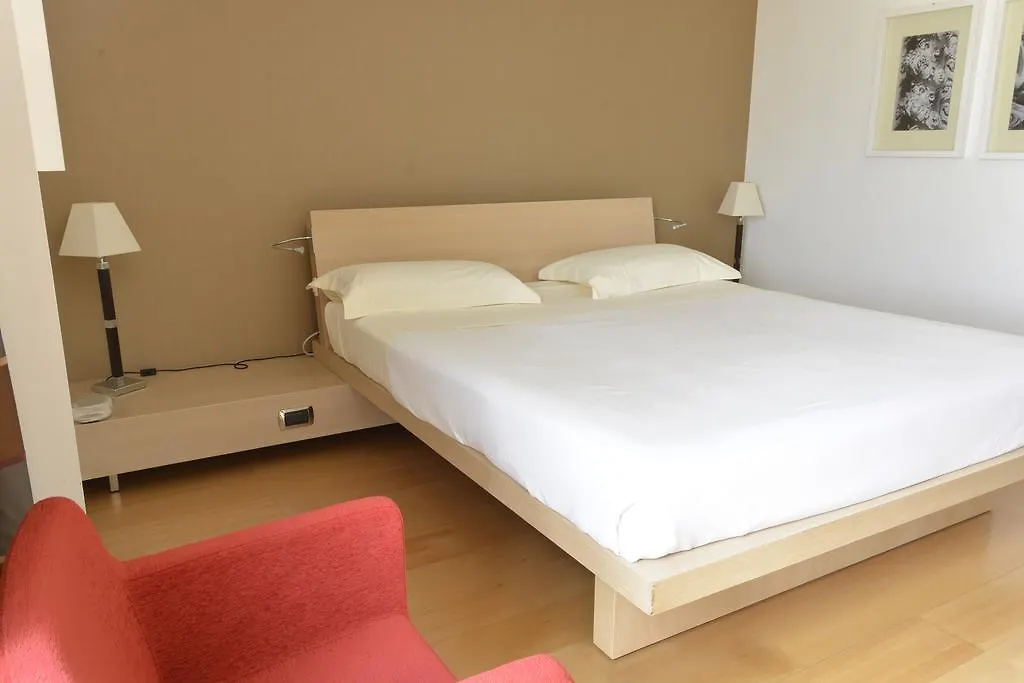 לצ'ה Grand Hotel Tiziano E Dei Congressi 4*,  איטליה
